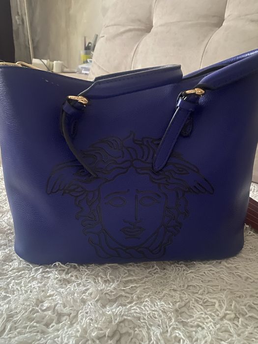 Продам нову сумку Versace