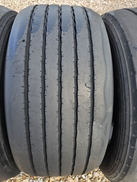 Opony do przyczepy rolniczej 355 50 22.5 mega