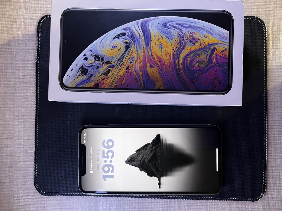 Iphone Xs Max 64gb R-SIM,  чудовий стан