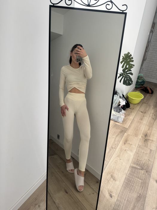 Legginsy wysoki stan prążkowane s