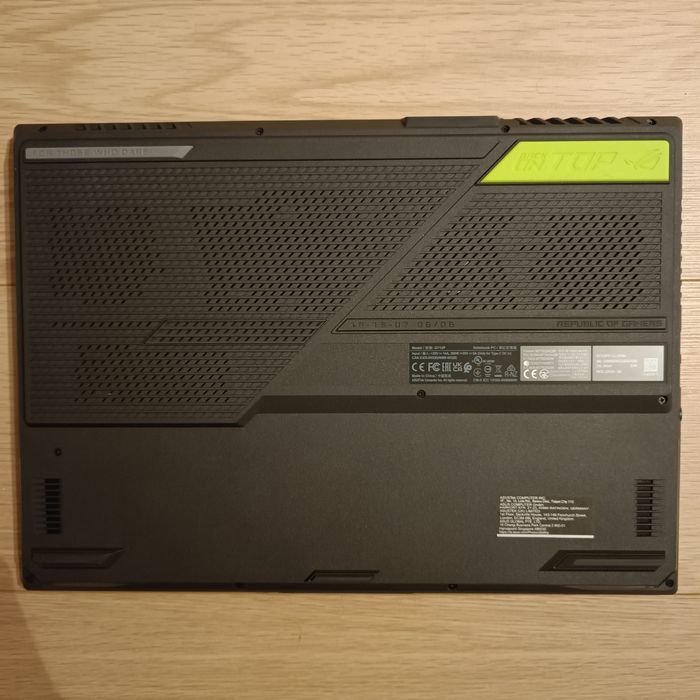 Ноутбук Asus Rog Strix! RTX 4060, R9 7940HX, 32gb/1tb, 240Hz 2.5k 17.3