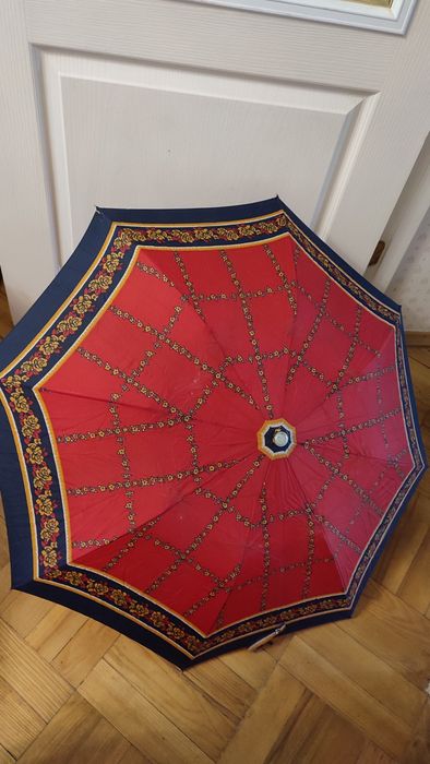 Парасолька японська