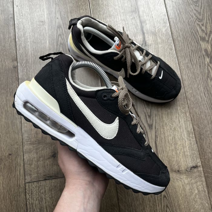 Кросівки Nike Air Max Dawn