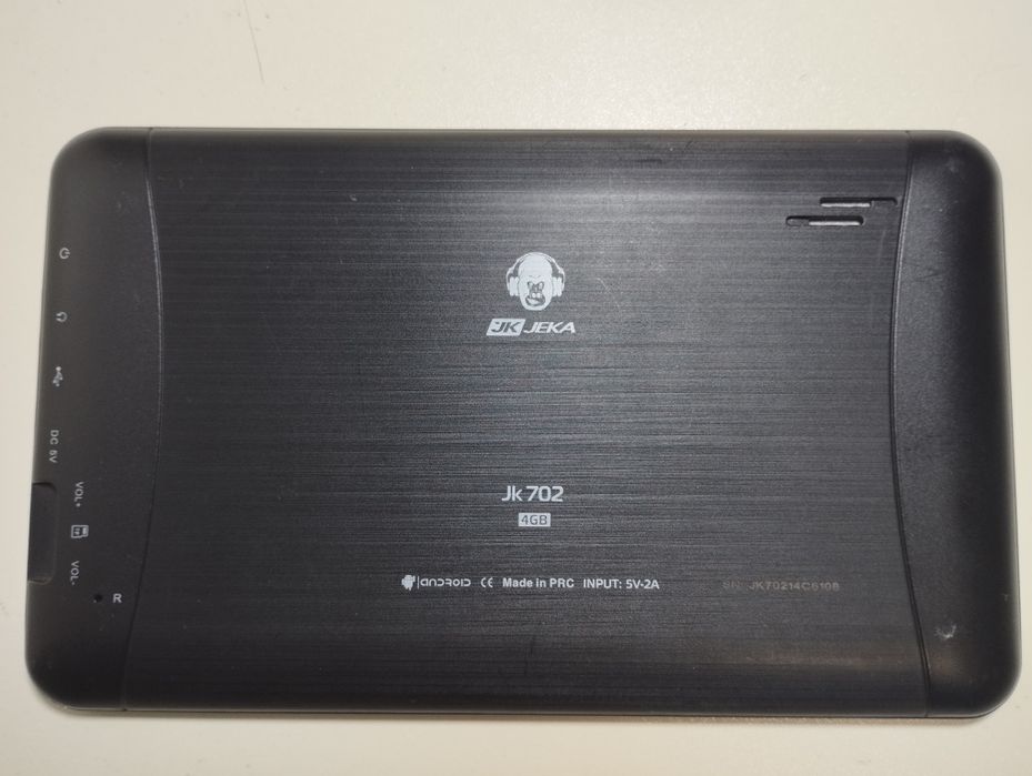 Продам планшет під запчастини