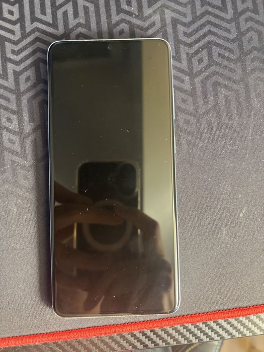 Samsung S20+5G.