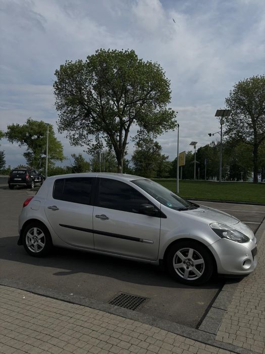 Renault CLIO 2010 дизель автомат