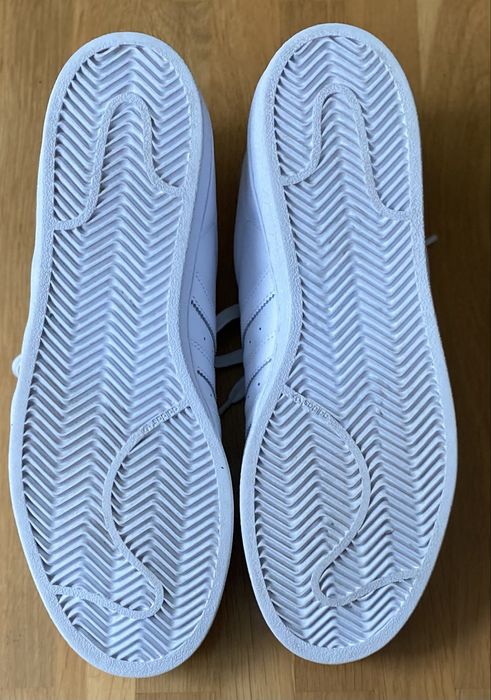 Вінтажні кросівки Adidas Superstar.