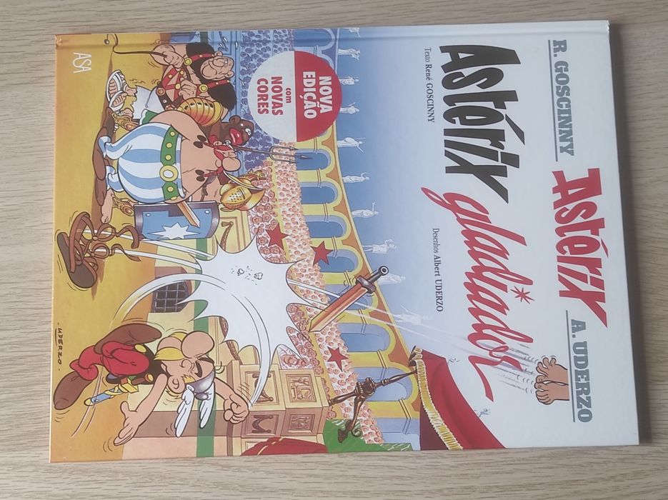 Coleção Asterix (9 livros)