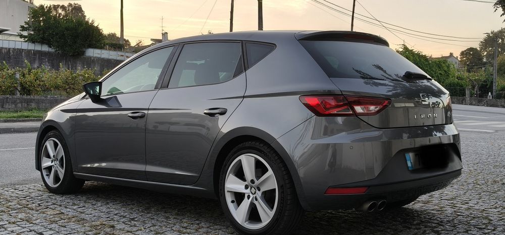 Seat Leon FR 2.0 TDI 184 cv NACIONAL estado novo — photo 5