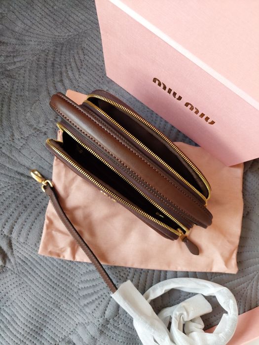 Modna torebka w czekoladowym kolorze