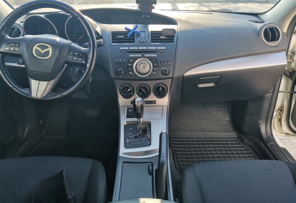 ПРОДАМ Mazda 3! Варта уваги!