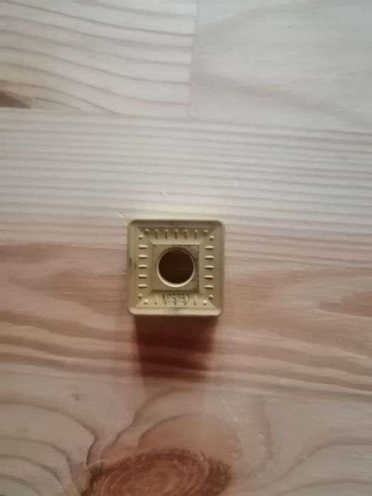 Продам напайки на резци