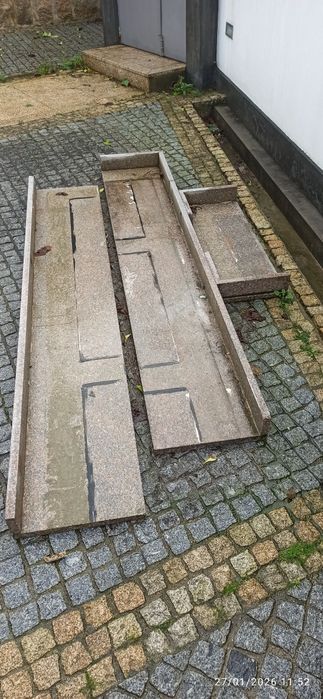 Três bancadas granito rosa