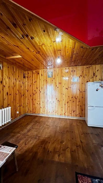 Продам половину будинку на Богунії, овремий двір! Без Комісії!