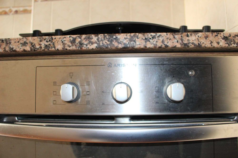 Forno Ariston Usado