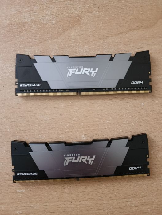 Оперативна пам'ять Kingston Furry Renegade 32 gb 3600 cl16