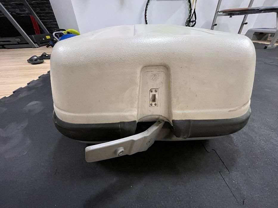 Box dachowy oryginalny Mercedes