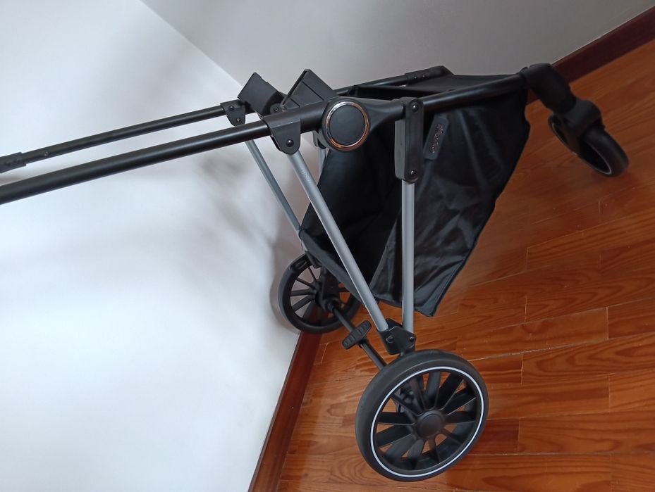 Carrinho bebé 3in1 + ISOFIX