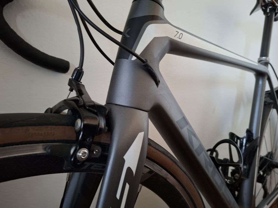 Rower szosowy Kross Vento 7.0 rozmiar M Shimano 105