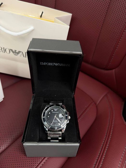 Тренд цього сезону!Часи Emporio Armani!