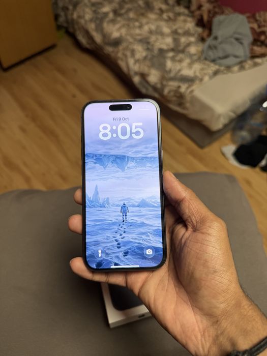 Iphone 17.   256GB