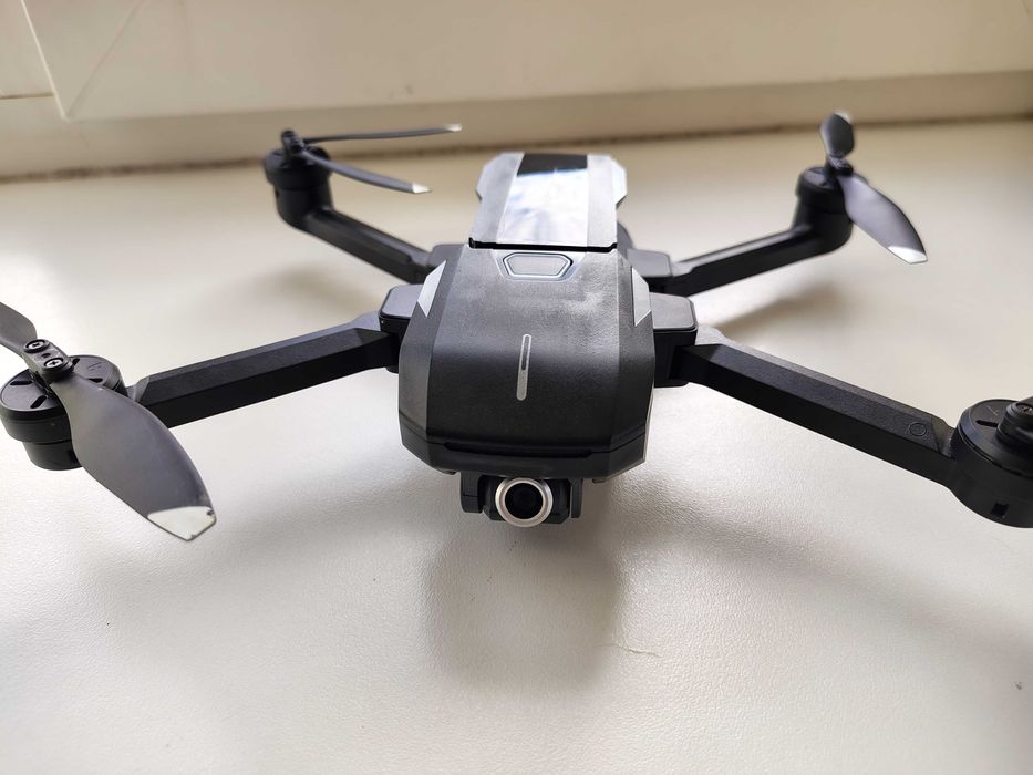 Дрон Mantis Q Yuneec