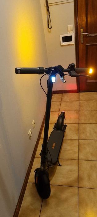 Trotinete Elétrica Segway Ninebot F2 – Quase Nova!