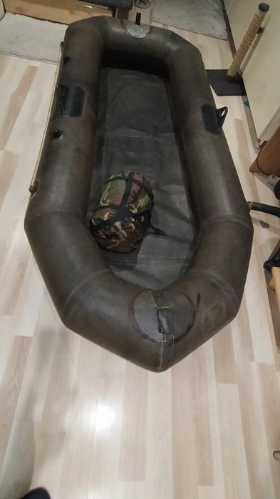 Човен надувний, гума товста.