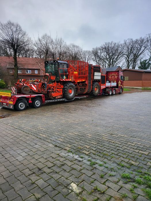 Transport kombajnów sieczkarni opryskiwaczy forwarder harvester domków