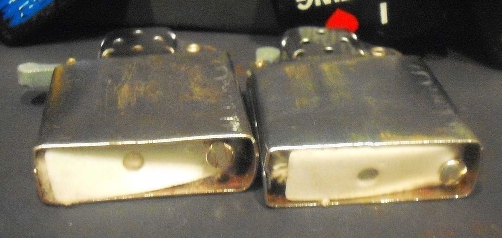 2 Isqueiros antigos a gasolina