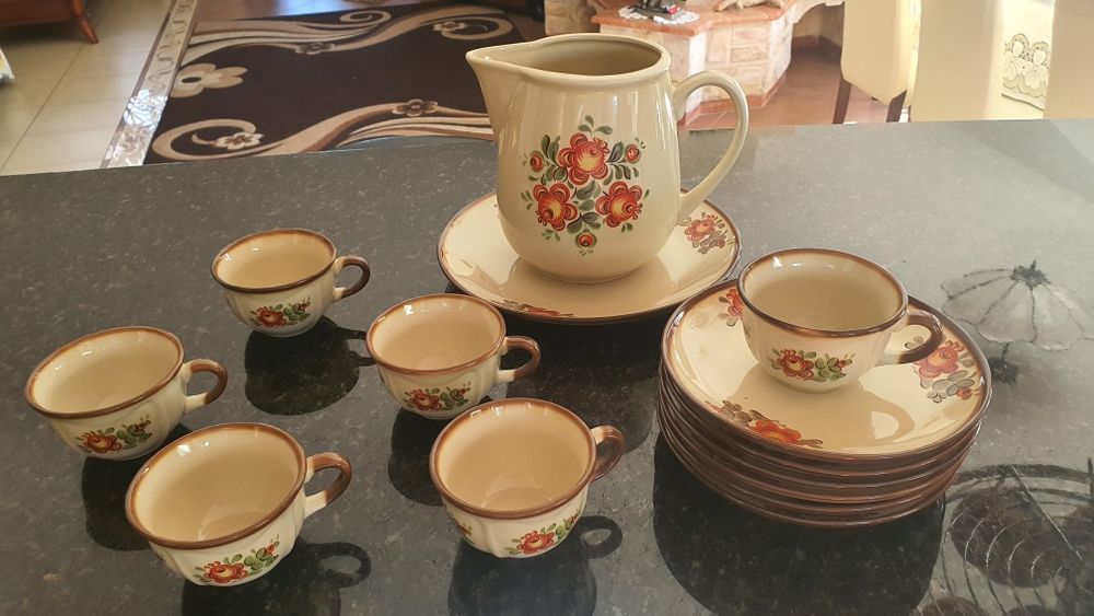 Zastawa filiżanki talerze PRL kryształy