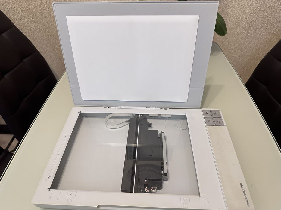 Сканер Epson Perfection V10: 900 грн. - Периферійні пристрої Одеса на Olx