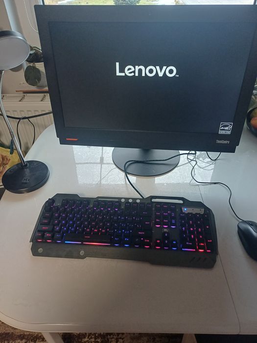 Моноблок Lenovo m800z. I7 процесор