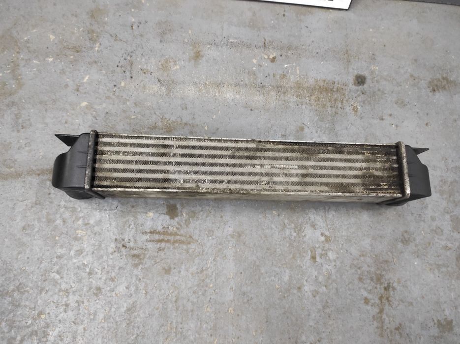 Интеркулер БМВ Е39 М47 D20  M57 D30 2247359 Разборка BMW HELP