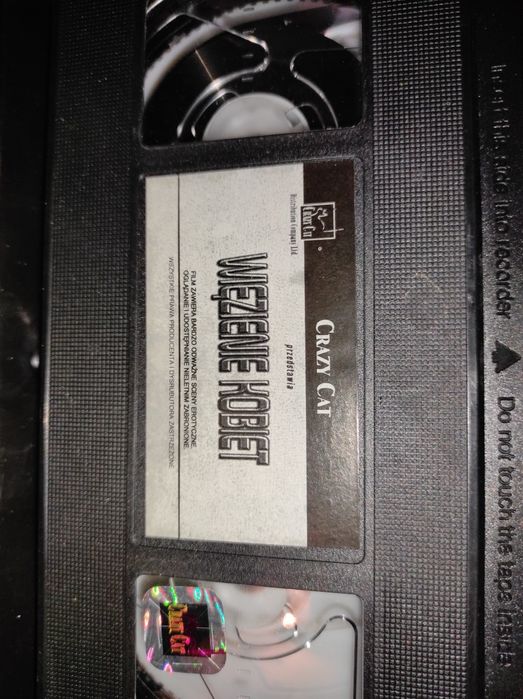 22 Taśmy video VHS