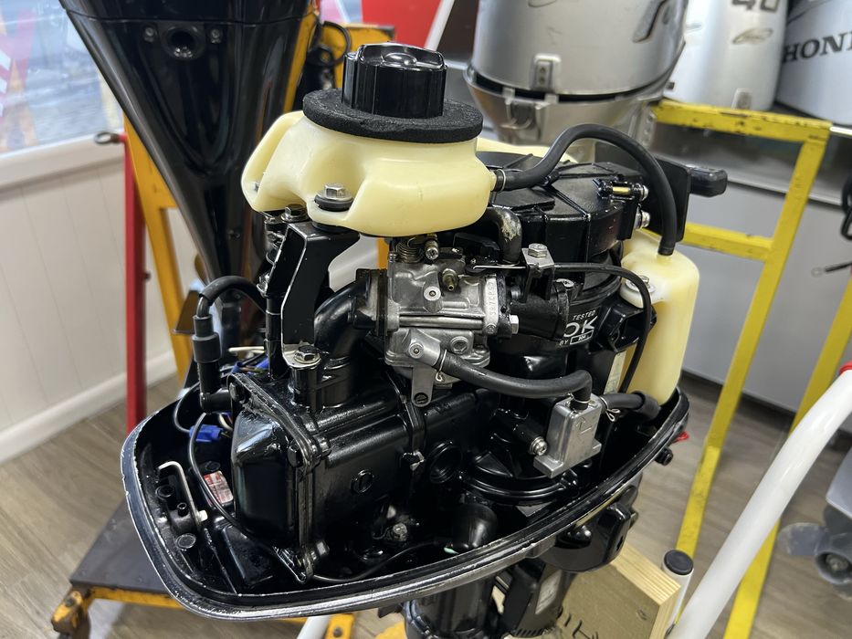 Лодочний мотор Mercury f4