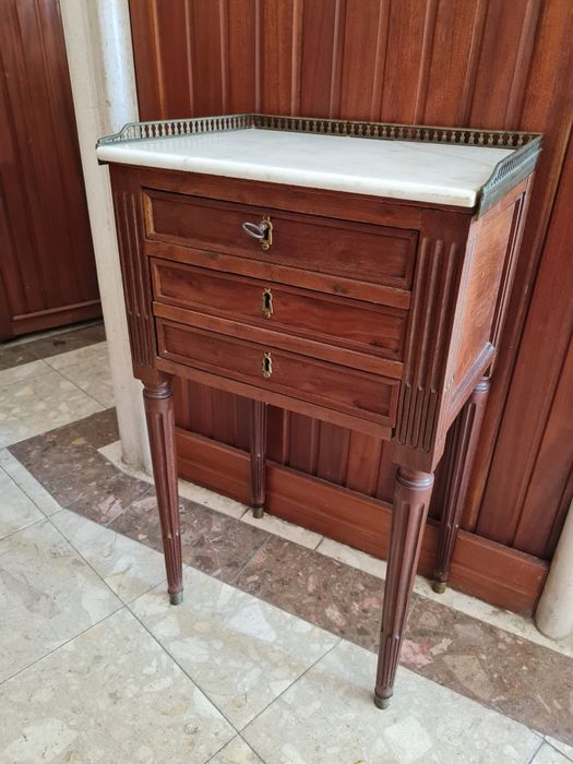 Mesa de apoio Luís XVI séc XIX