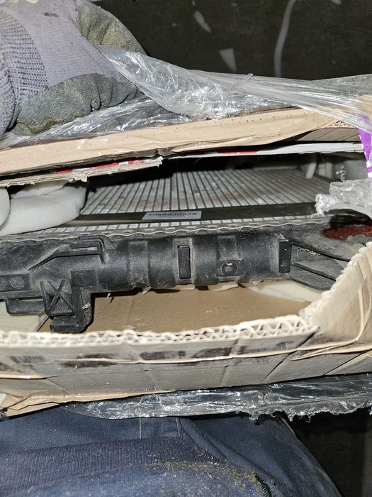 Chłodnica wody laguna 2 2.0t