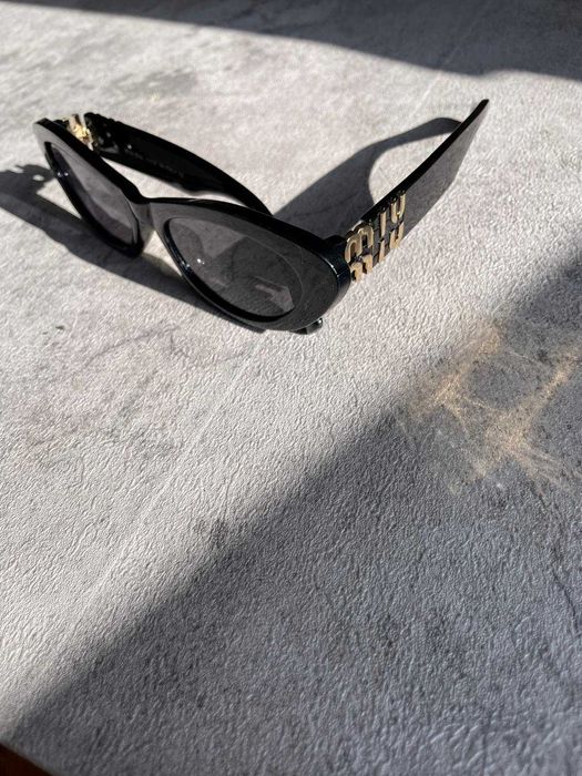 Óculos Miu Miu Pretos Sol