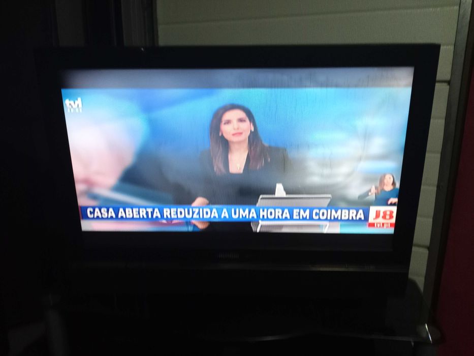 TV plasma preto 80/ TV Philips