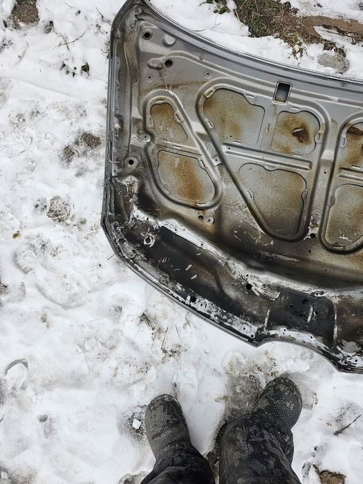 Mazda CX-7 капот