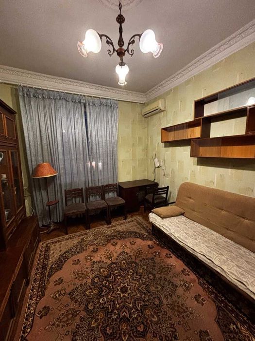 Сталінка в центрі на вул. Базарній. Центр, Привоз, море-все поруч