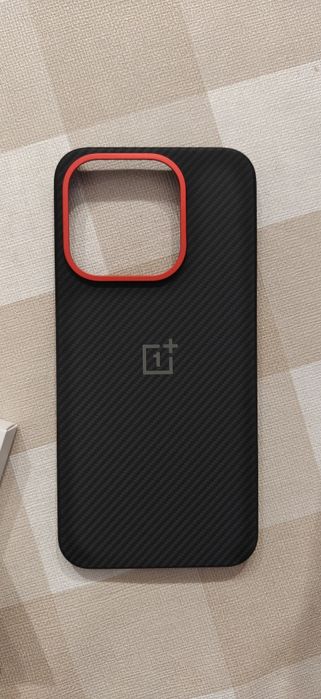 Oneplus 15 capa Aramid Fiber
