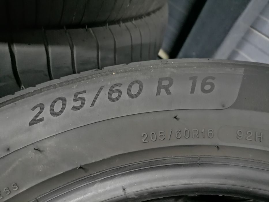 Літні Шини БВ 205/60 R16 MICHELIN Primacy 4 XL Склад