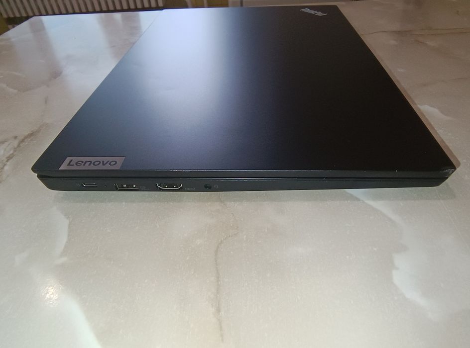 Ноутбук Lenovo ThinkPad E15 Gen 2 / Ryzen 5 4500U / 16GB RAM / 512GB SSD / IPS / Знос АКБ 0%