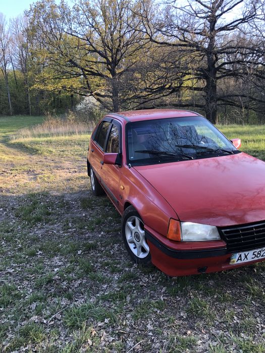 Продается Opel Kadett 1990г 1.6