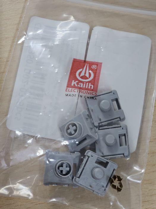 Switche Kailh x Lofree Specter low profile