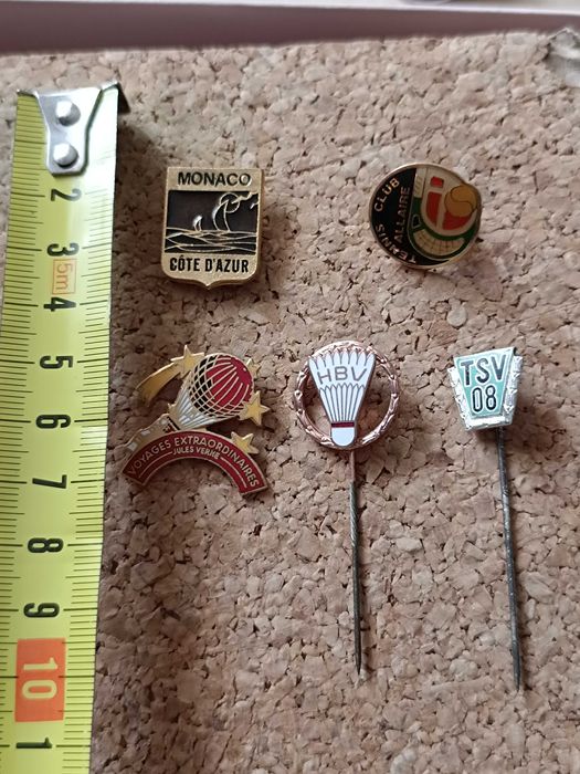 5 Pins antigos internacionais