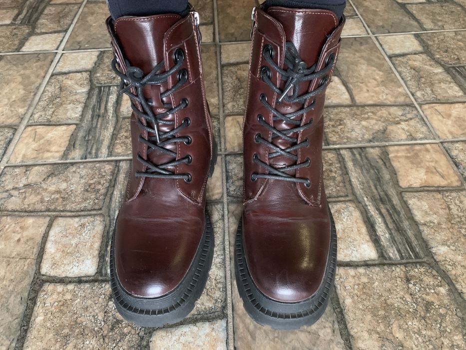 зимові жіночі ботинки 38р (24,5)