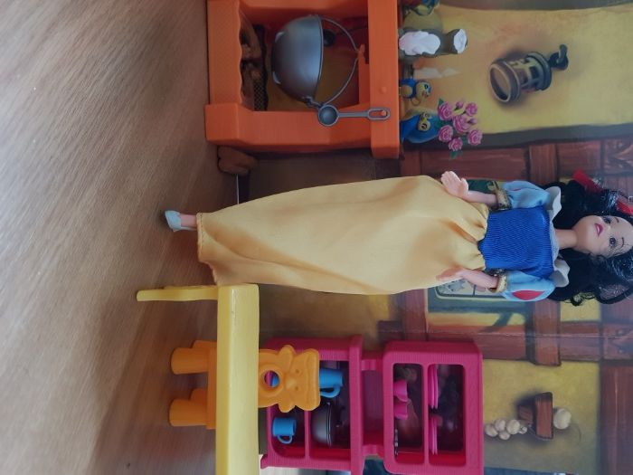 Barbie Branca de Neve